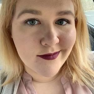 Meet your Posher, Caroline